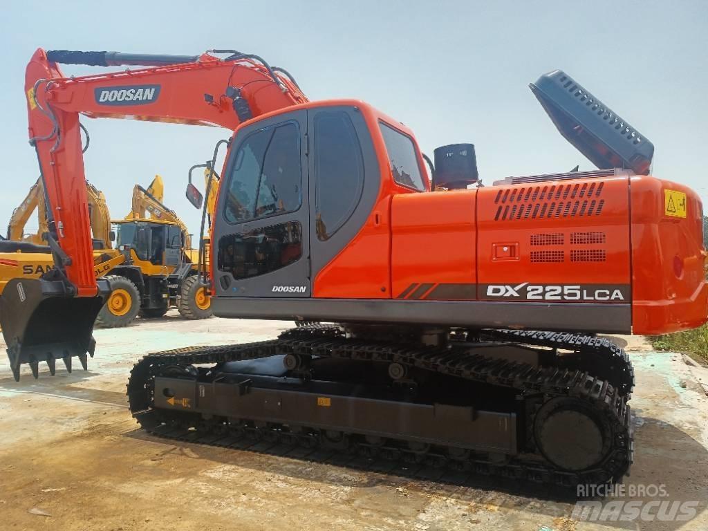Doosan DX 225 Bageri guseničari