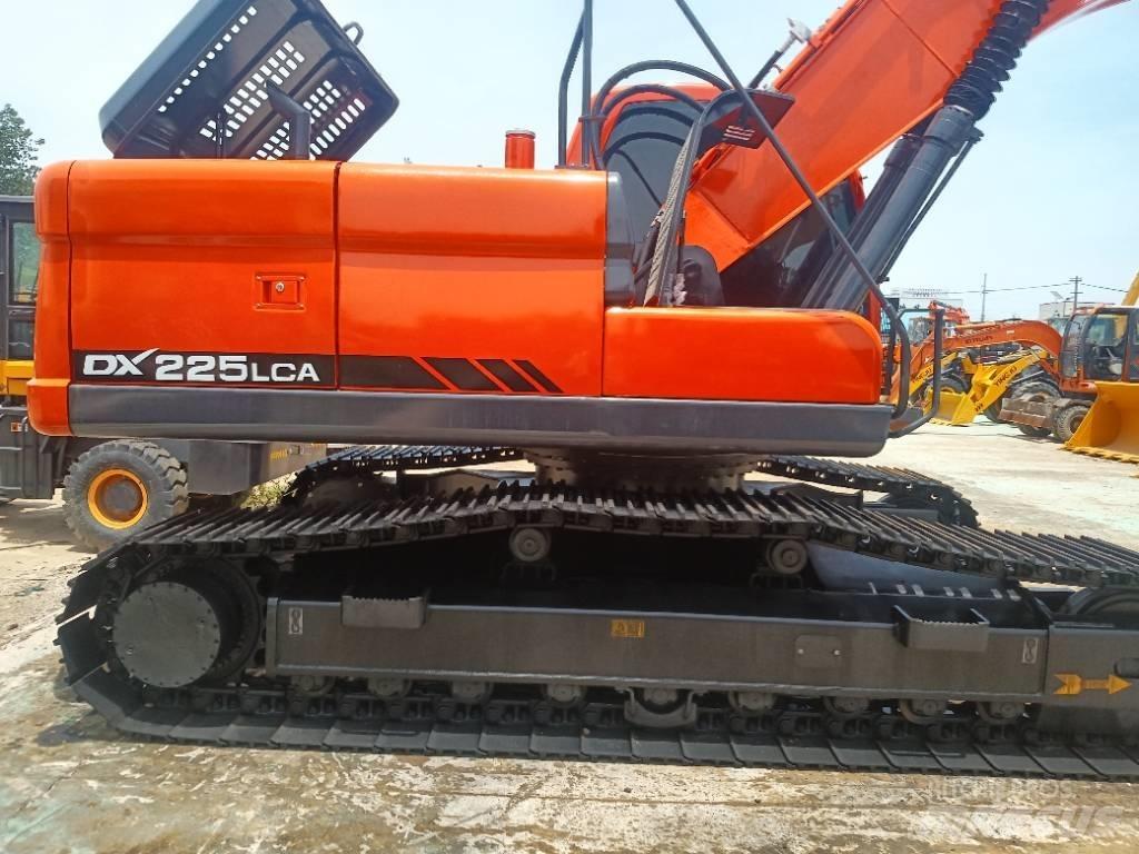 Doosan DX 225 Bageri guseničari