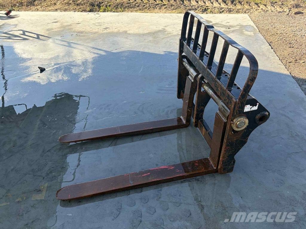 Manitou Pallegafler Teleskopski viljuškari