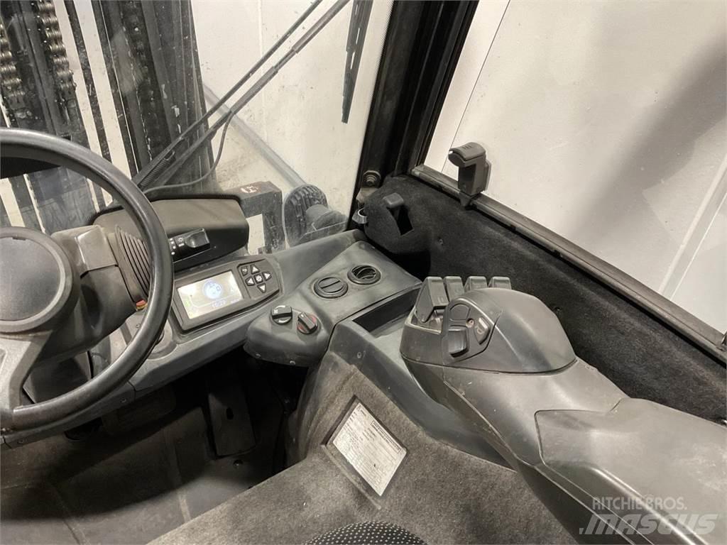 CAT EP35N Električni viljuškari
