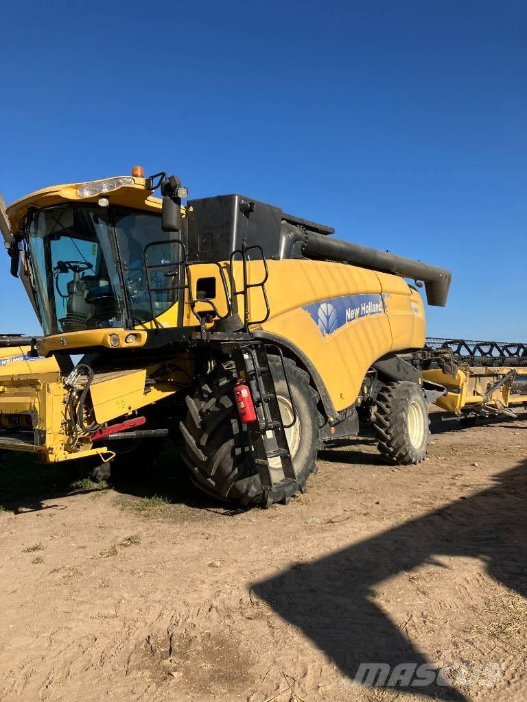 New Holland CX 8080 Kombajni