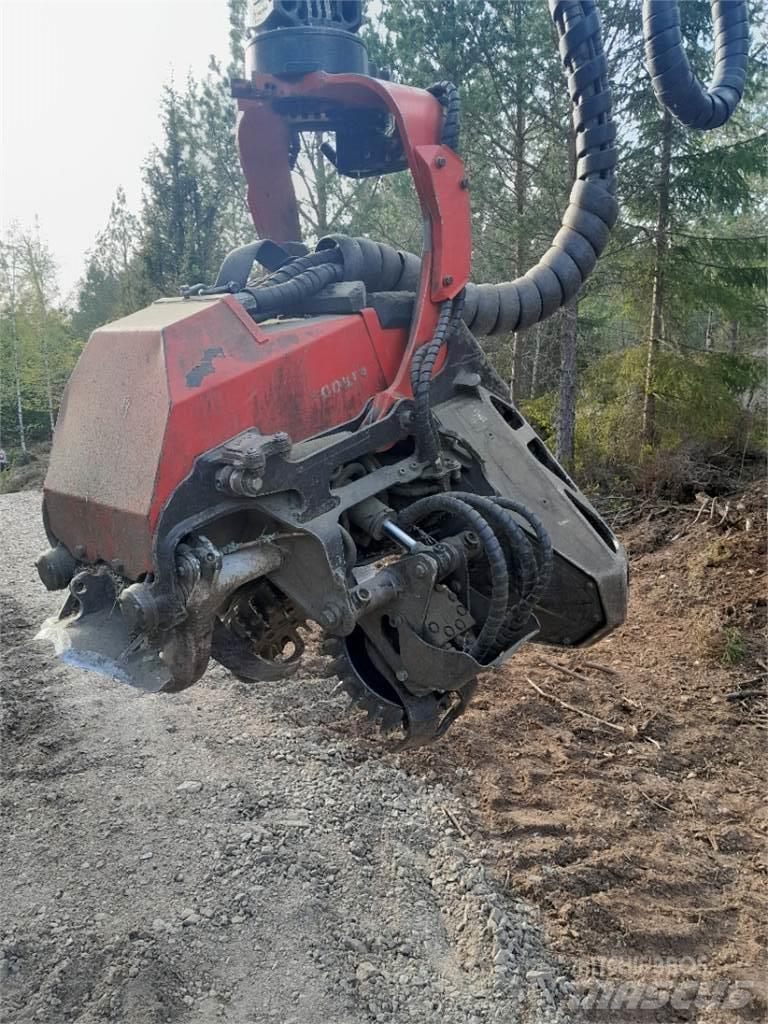Komatsu C93 Glave za kombajne