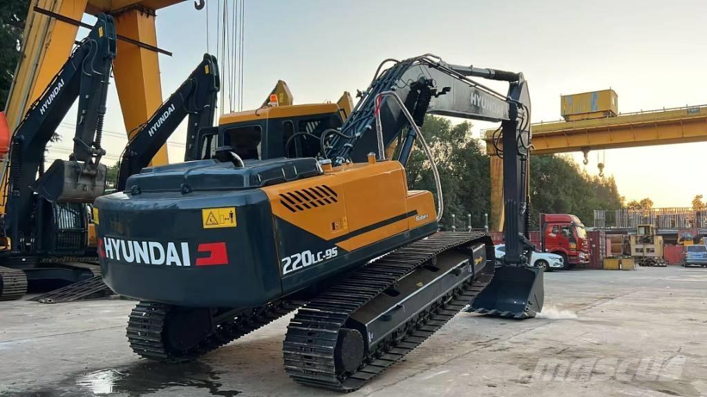 Hyundai R220LC-9S Midi bageri 7t – 12t