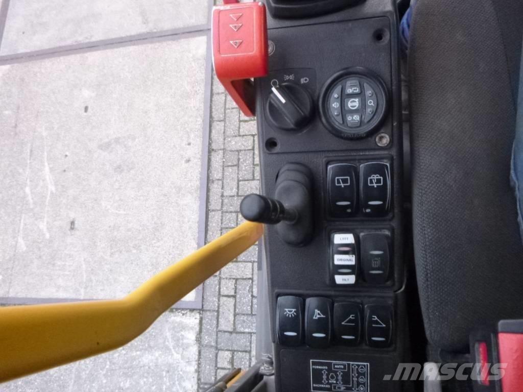 Volvo EW 210 D Bageri točkaši