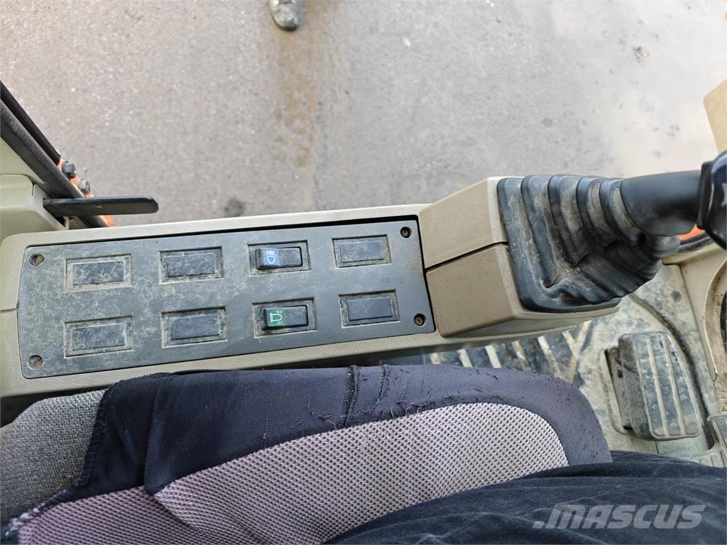 Daewoo 140 LC-V Bageri guseničari