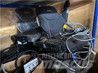 Fendt MT Cloth Seat Ostala dodatna oprema za traktore