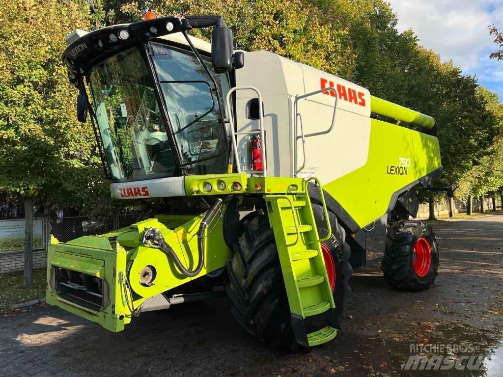 CLAAS 750 Kombajni