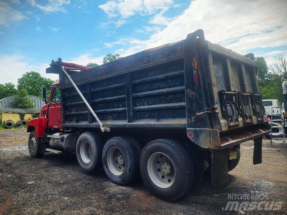 Mack CH613 Kiperi kamioni
