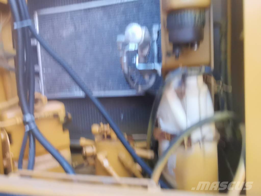 CAT 330 D Bageri guseničari