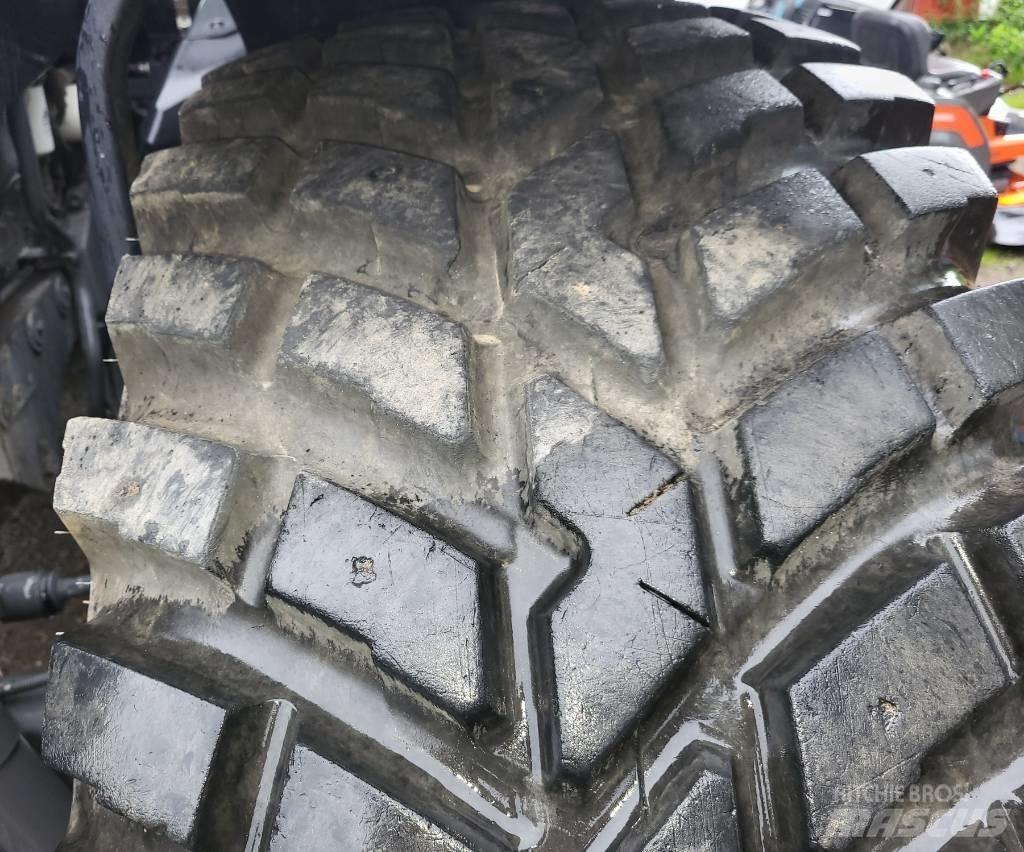 Valtra T 235 D Traktori