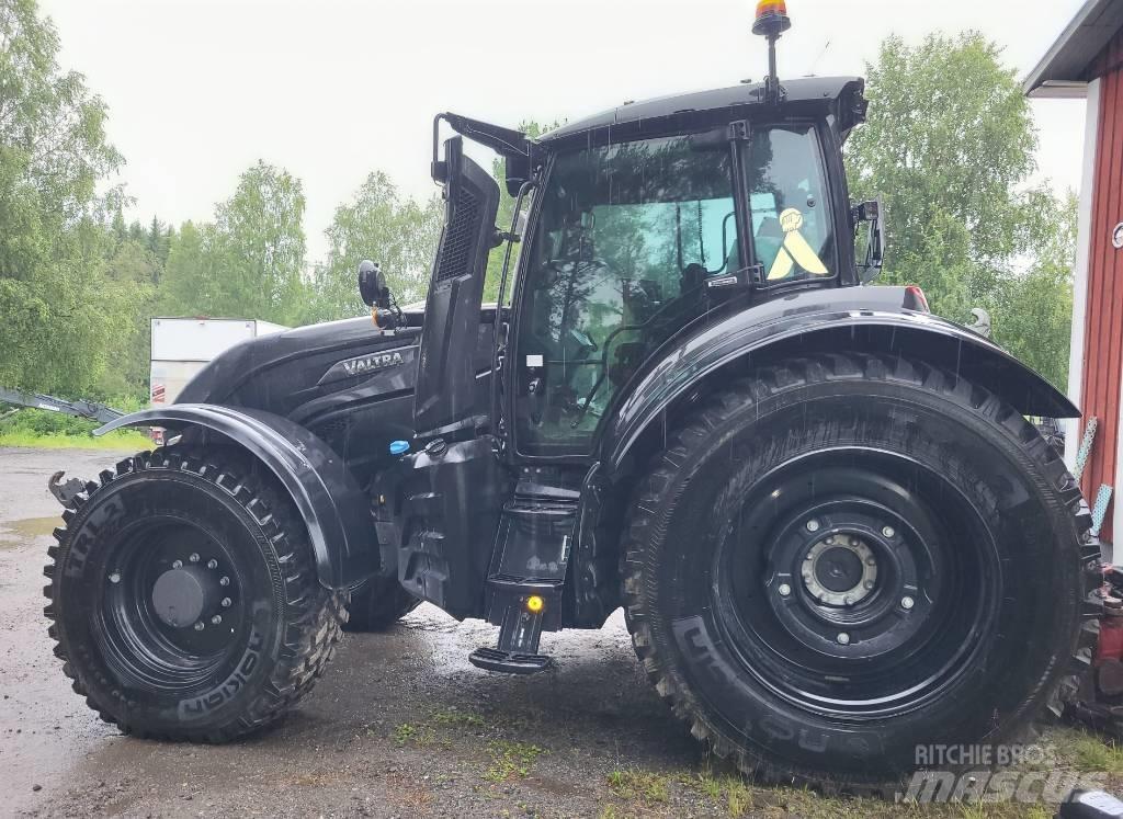 Valtra T 235 D Traktori