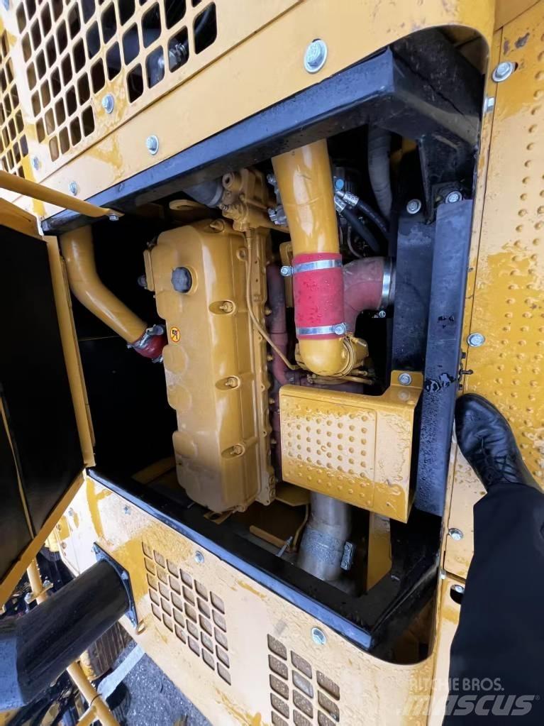 CAT 349 D2 Bageri guseničari