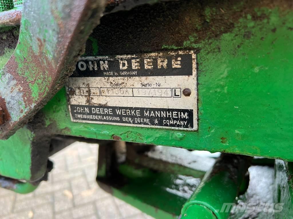 John Deere 1130 Traktori