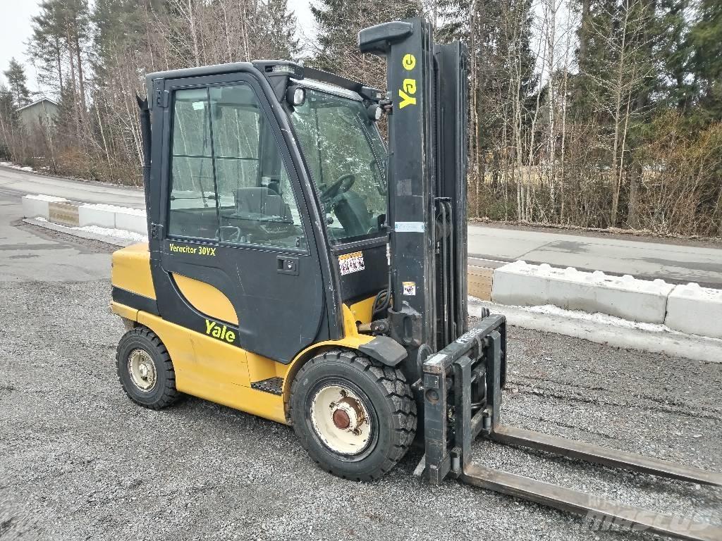 Yale GDP30VX E2345 Dizelski viljuškari