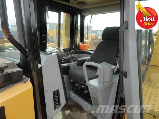 CAT D 8 R Buldožeri guseničari