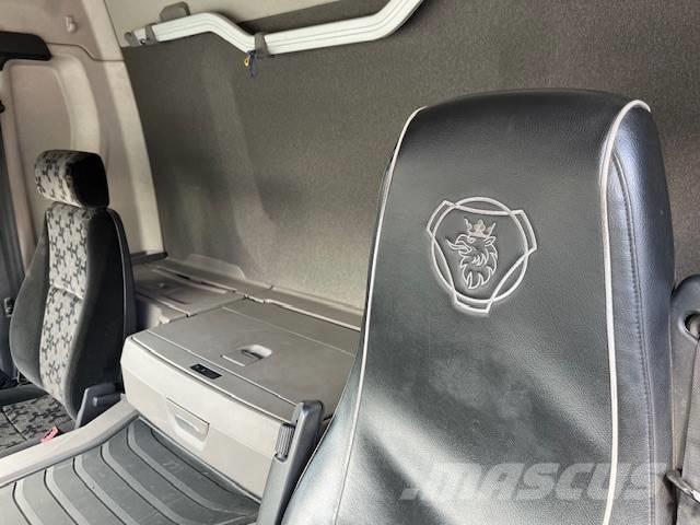 Scania P 370 Kamioni sa ciradom