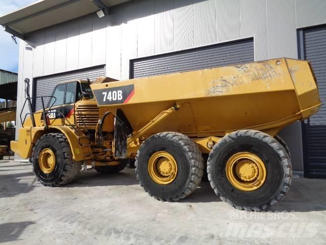 CAT 740 Zglobni damperi
