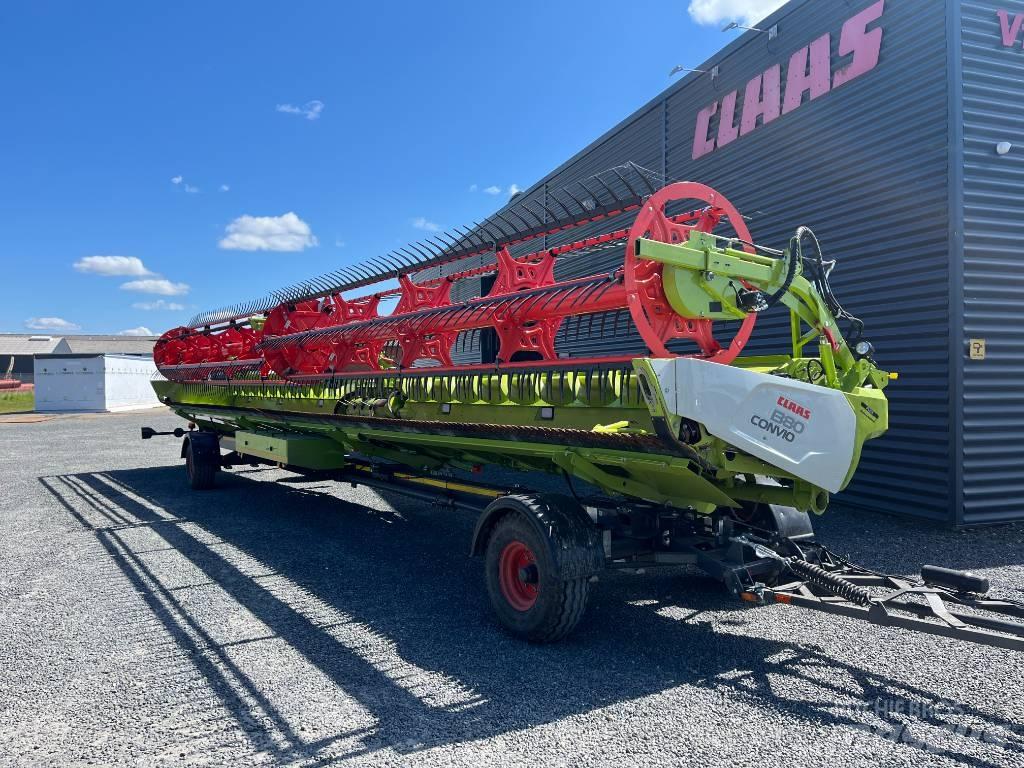 CLAAS Lexion 8900 TT Kombajni