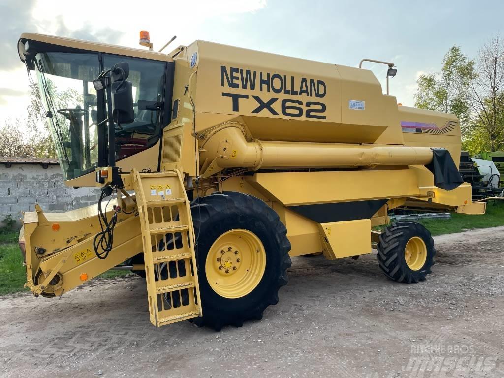 New Holland TX 62 Kombajni
