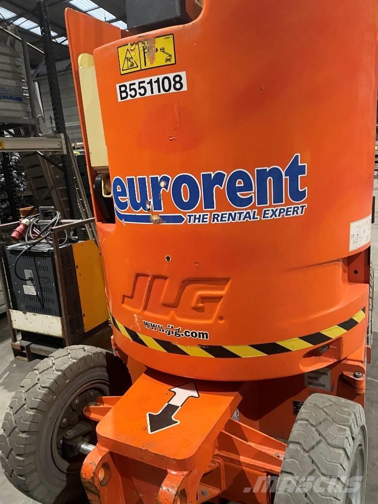 JLG E 300 AJP Makazaste platforme