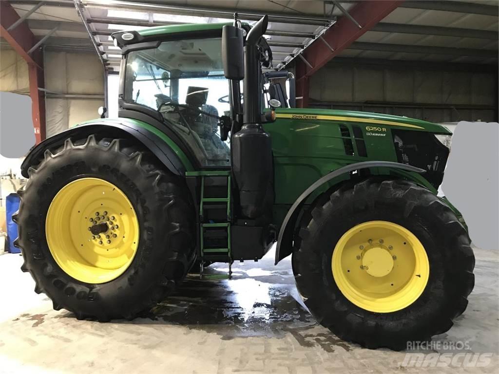 John Deere 6250R Traktori