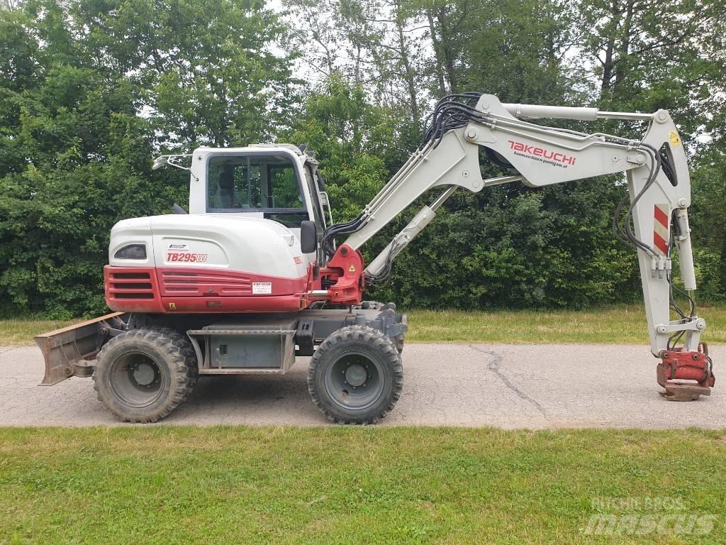 Takeuchi TB295W Bageri točkaši