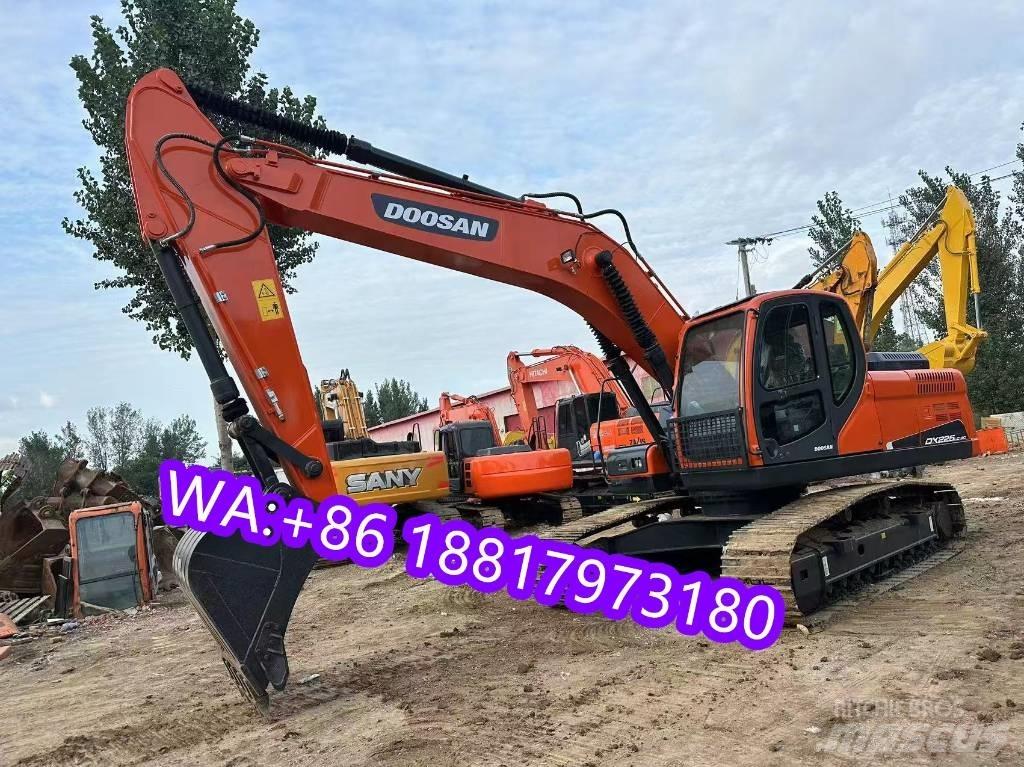 Doosan DX 225 LC Bageri guseničari