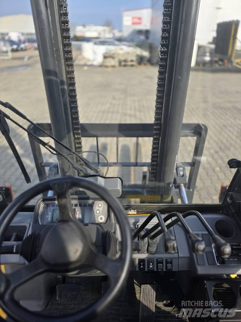 Mitsubishi FG 55 NT Plinski viljuškari