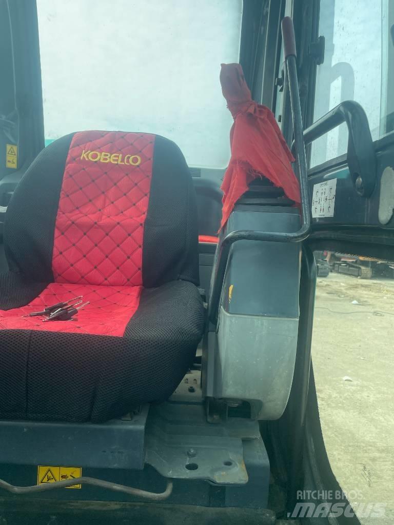 Kobelco SK 75 Bageri guseničari
