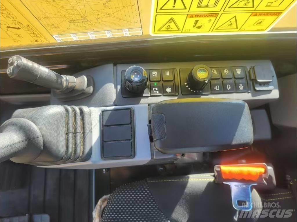 CAT 305 CR Mini bageri < 7t