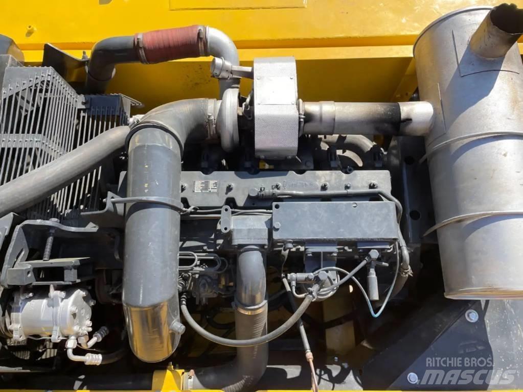 Komatsu PC300-7 Bageri guseničari