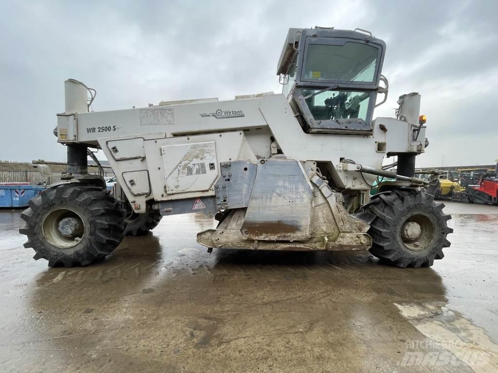 Wirtgen WR 2500S Mašine za reciklažu asfalta