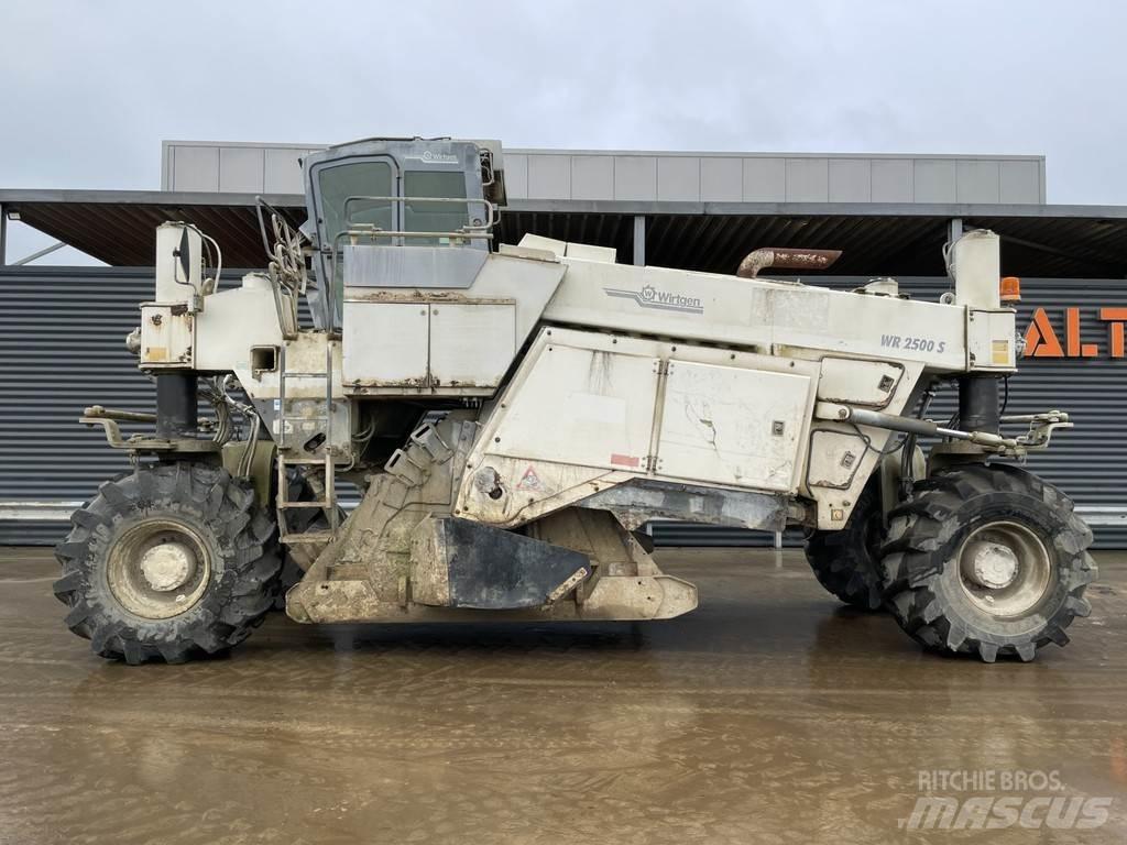 Wirtgen WR 2500S Mašine za reciklažu asfalta