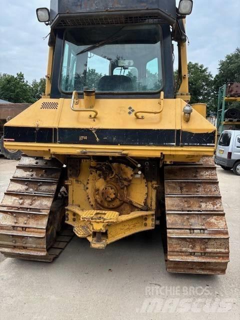 CAT D 6 M XL Buldožeri guseničari