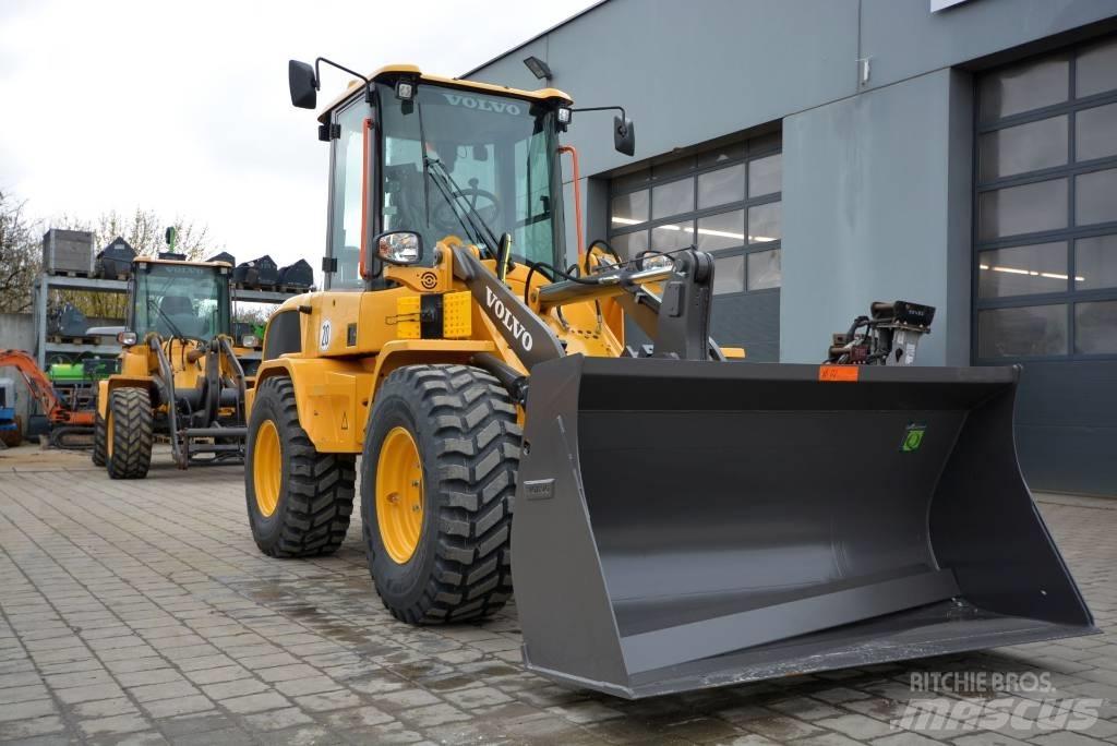 Volvo L 30 H Utovarivači na točkove