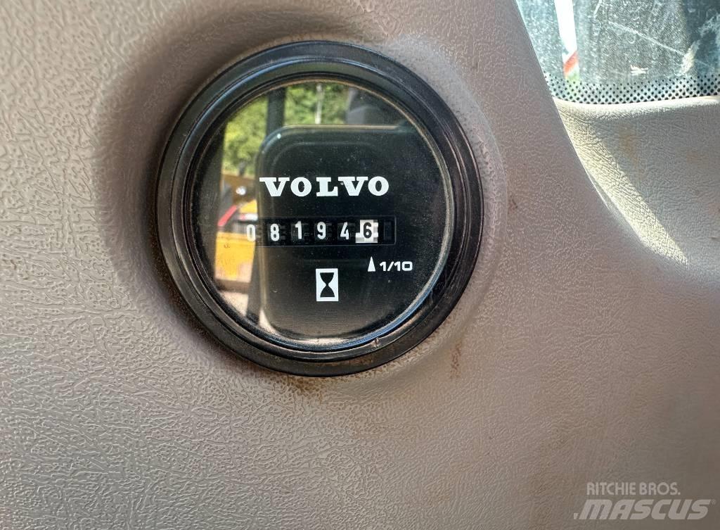 Volvo EC 140 EL Bageri guseničari