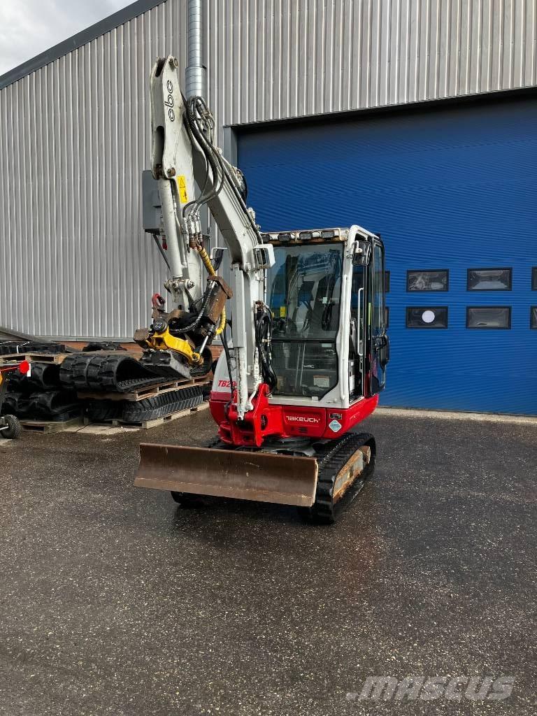 Takeuchi TB 230 Mini bageri < 7t