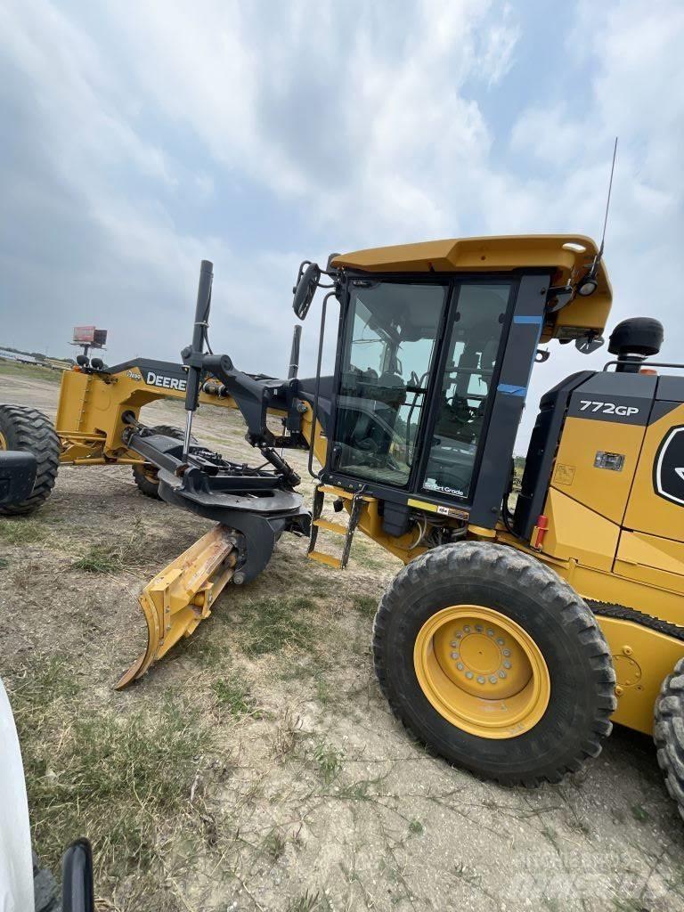 John Deere 772 GP Grejderi