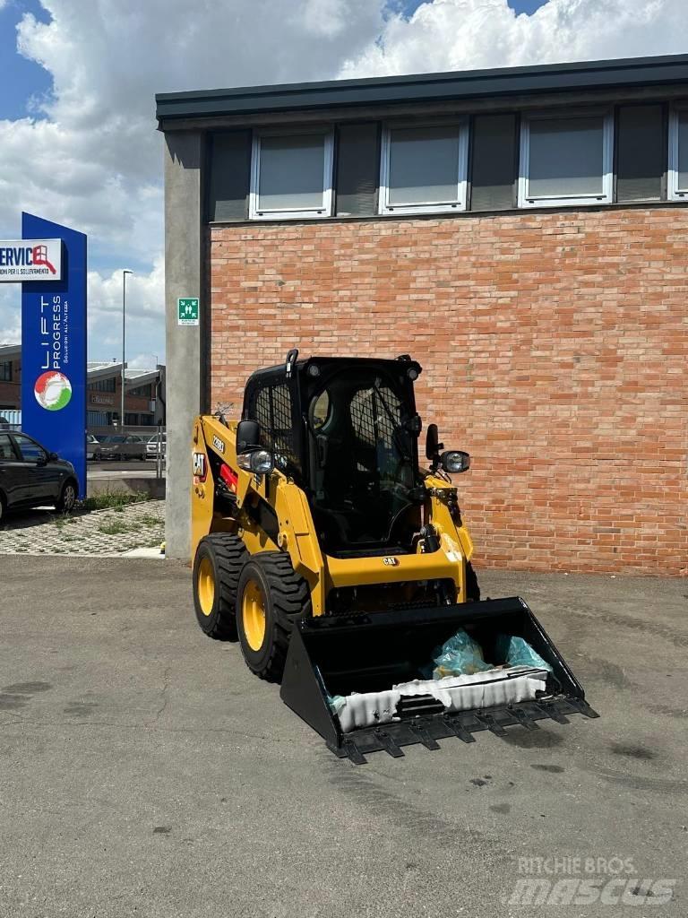 CAT 226D3 Skid steer mini utovarivači