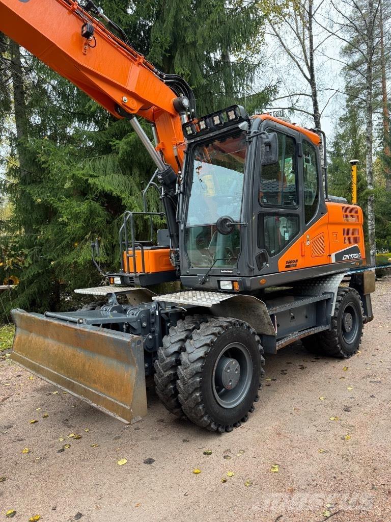 Doosan DX 170 W-5 Bageri točkaši