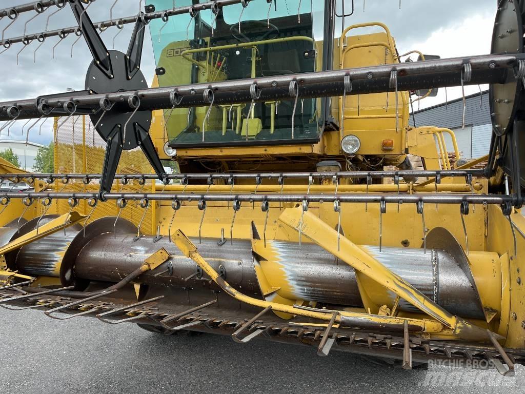 New Holland 8030 12´ Kombajni