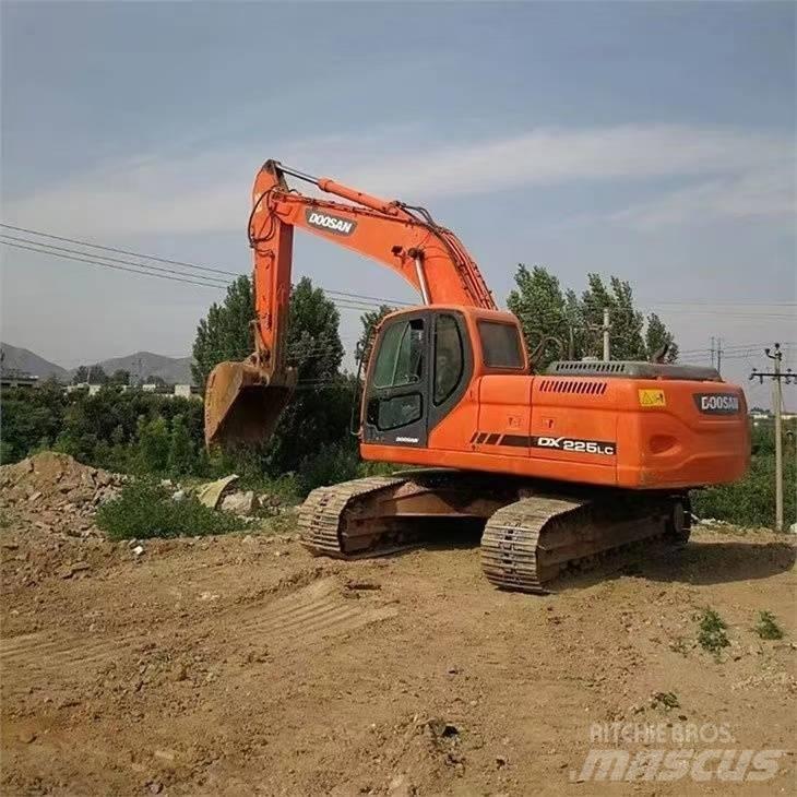 Doosan DX 225 LC-9C Bageri guseničari