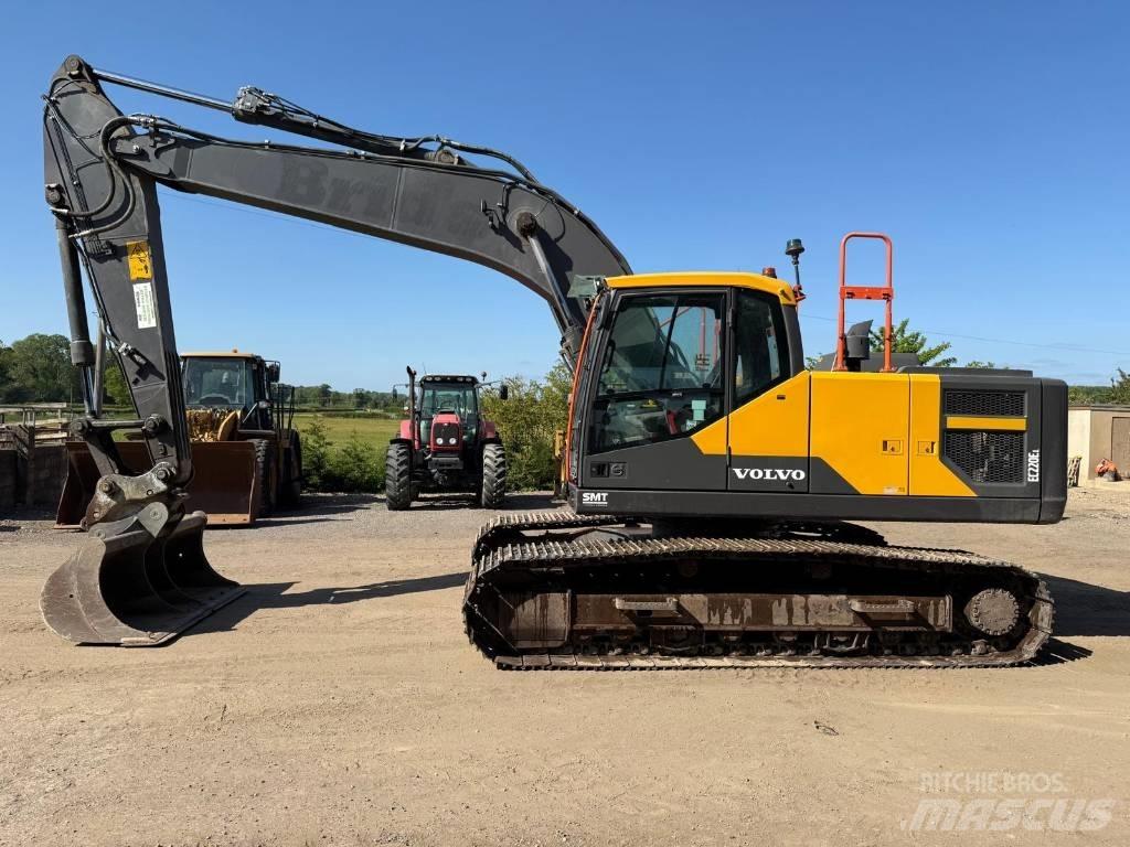 Volvo EC 220 E Bageri guseničari