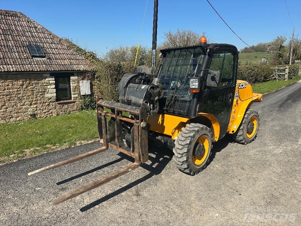 JCB 520-40 Teleskopski viljuškari