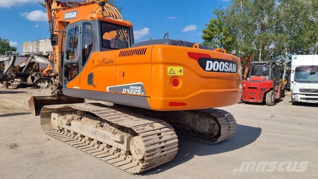 Doosan DX 225 Bageri guseničari
