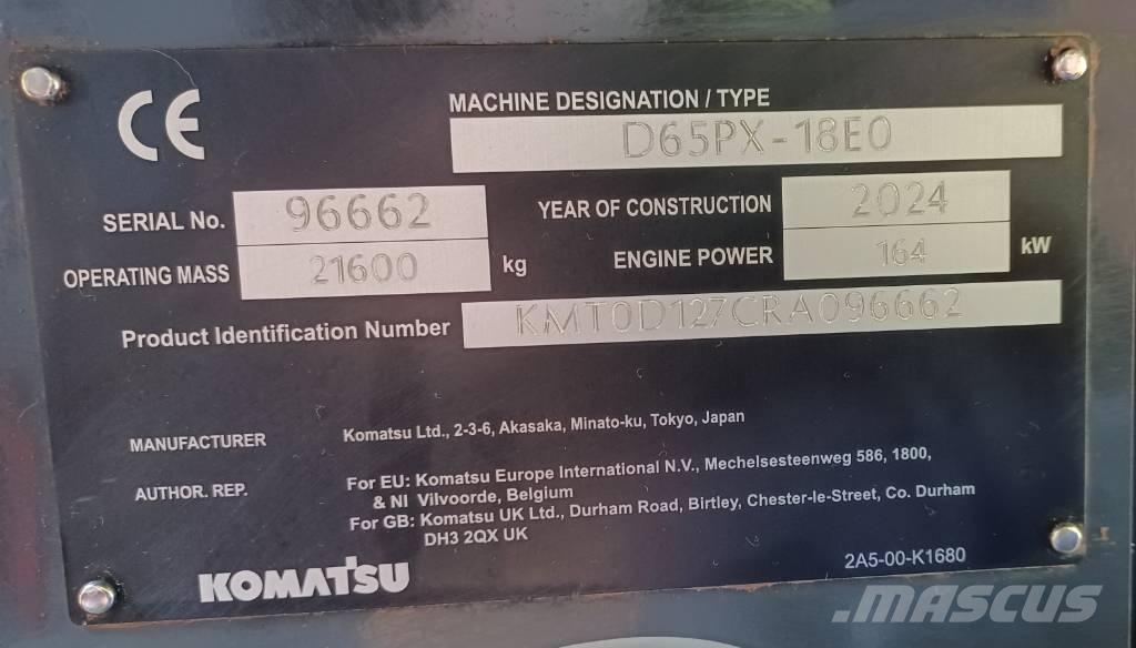 Komatsu D65PX-18E0 Buldožeri guseničari