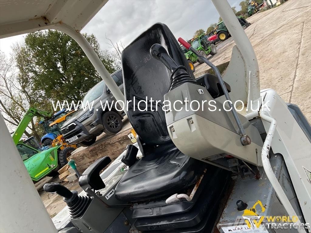 Takeuchi TB 228 Mini bageri < 7t