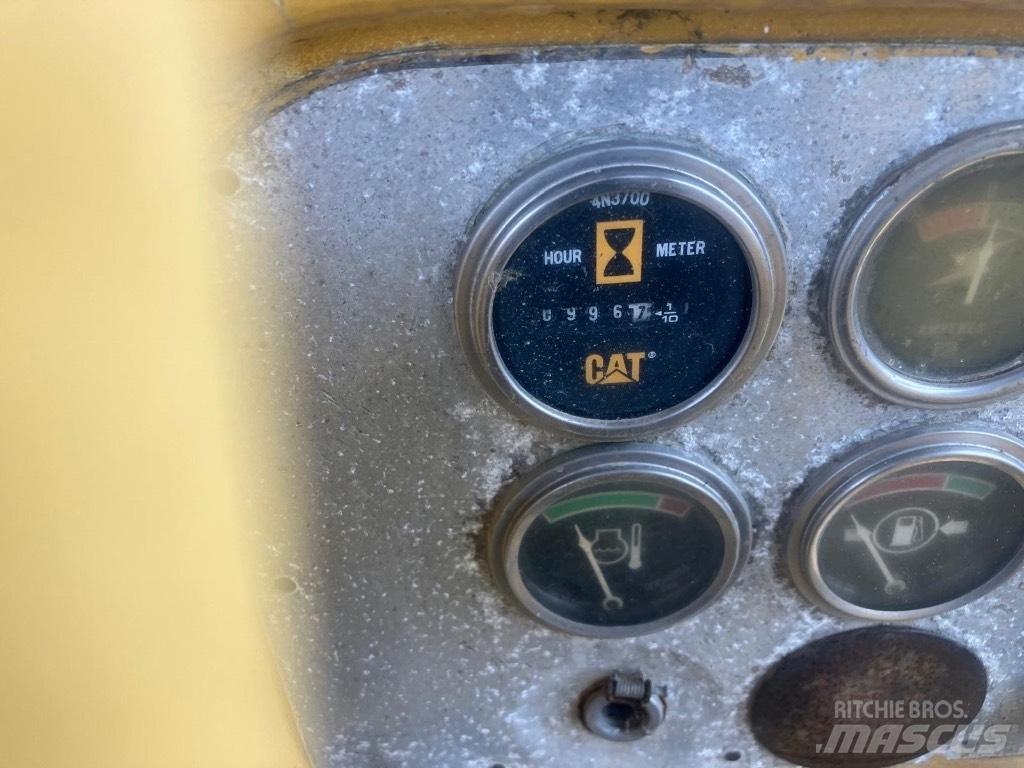 CAT D 9 H Buldožeri guseničari