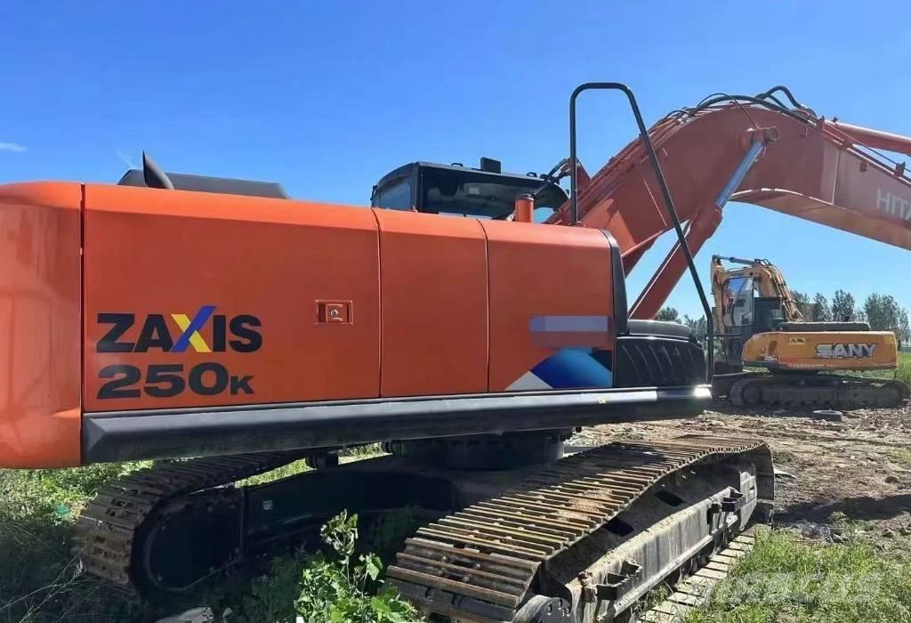 Hitachi 250 Bageri guseničari