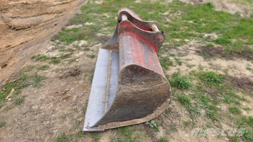 Takeuchi TB 2150 Bageri guseničari